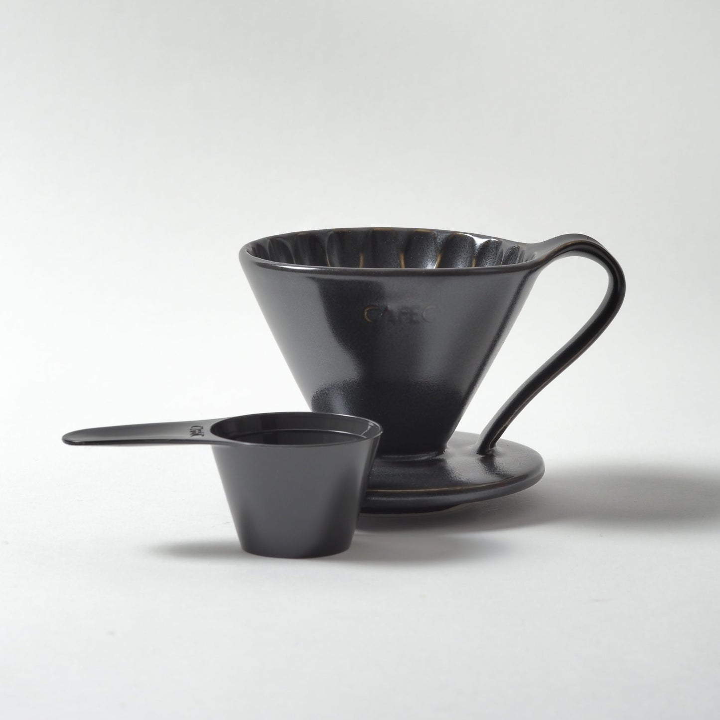 CAFEC Flower Dripper - Japan aritayaki