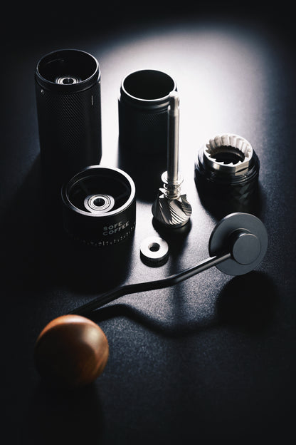 SOFE COFFEE Hand Grinder V2 - with external grind size adjustment